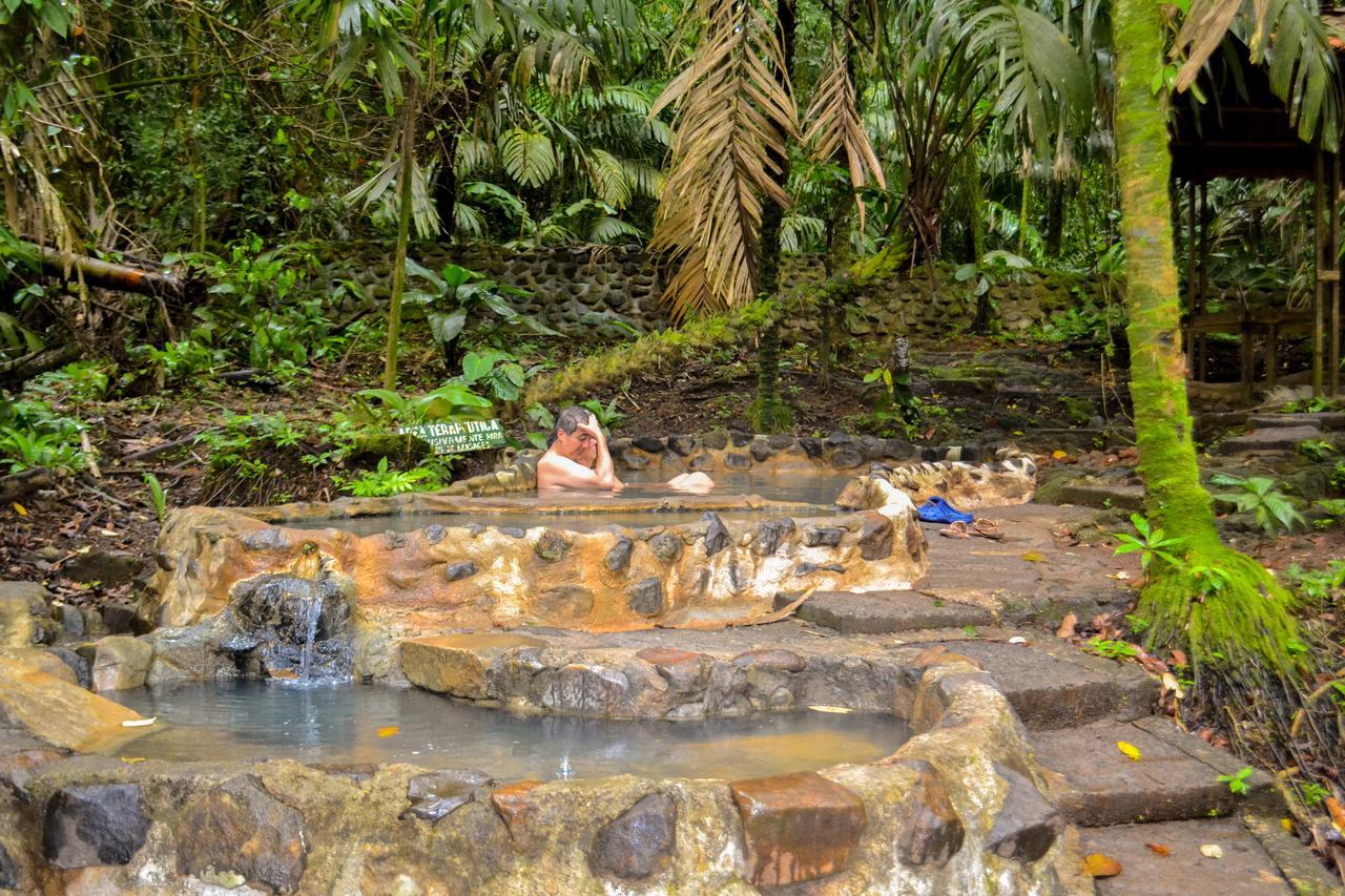 Отель Termales Del Bosque & Hot Springs Ла-Марина Экстерьер фото